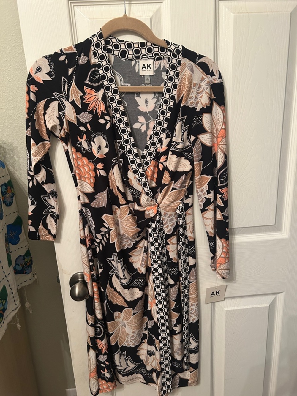 Anne Klein Black Floral Wrap Dress with Peach & Cream Accents sz4 NWT